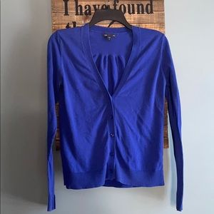 GAP 💙 blue cardigan